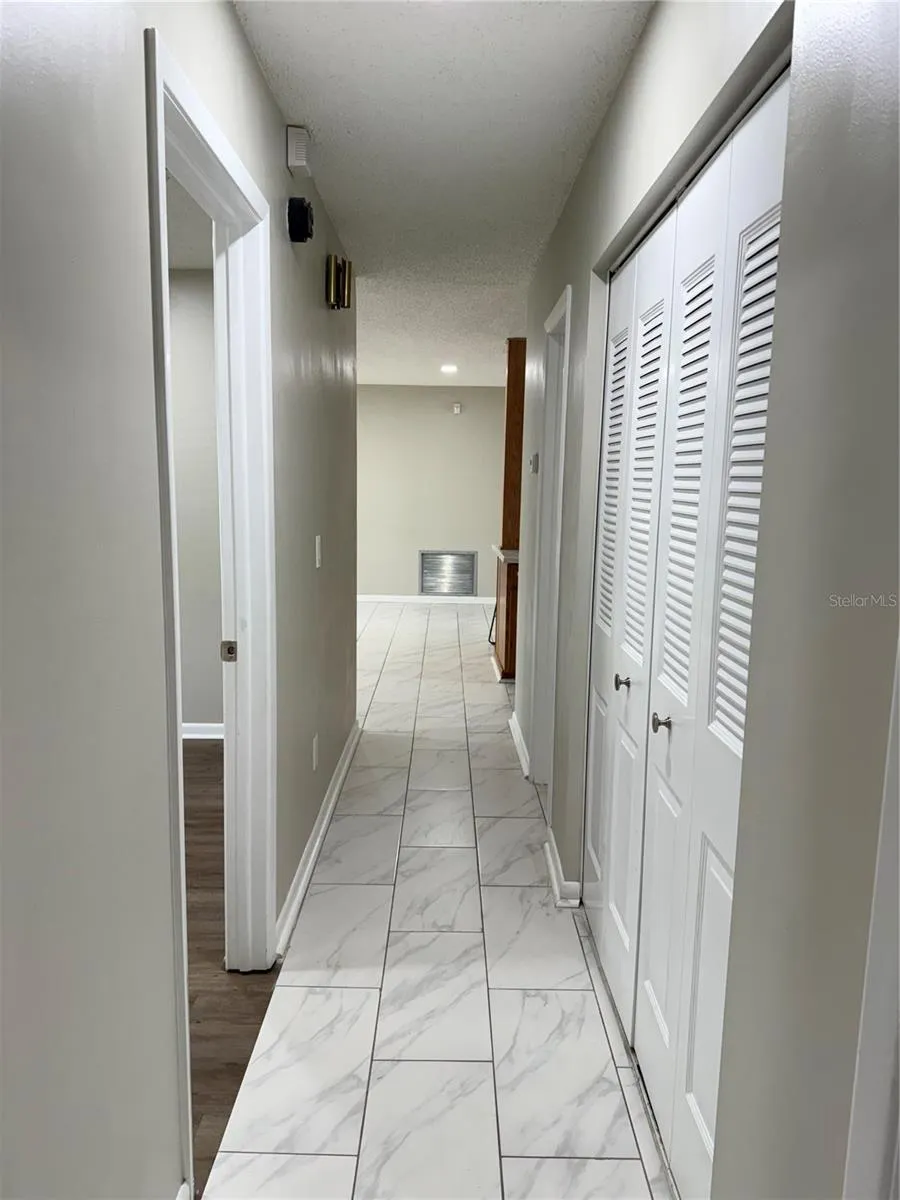 8209 VASSAR CIRCLE Tampa, FL 33634