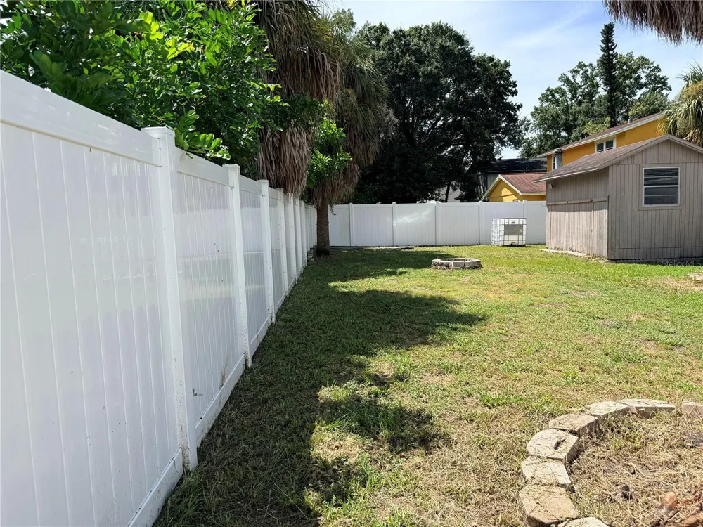 8209 VASSAR CIRCLE Tampa, FL 33634