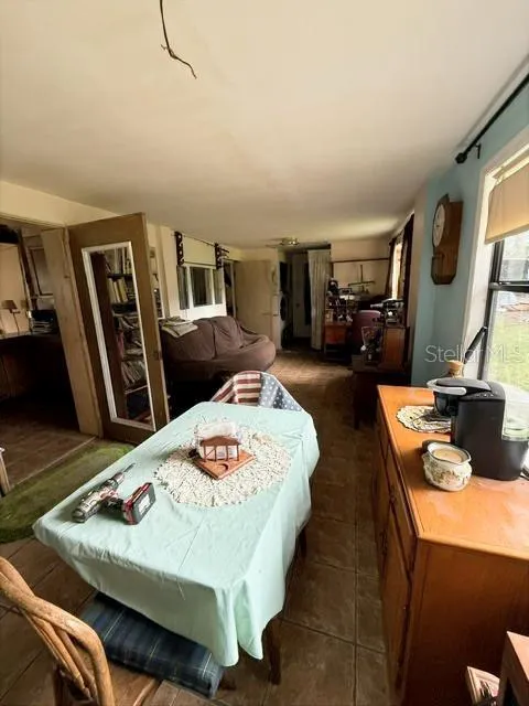 133 E 145TH AVENUE Tampa, FL 33613