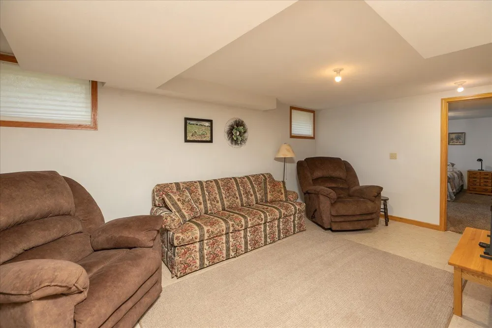 208 Ashburn Street E Lanesboro, MN 55949