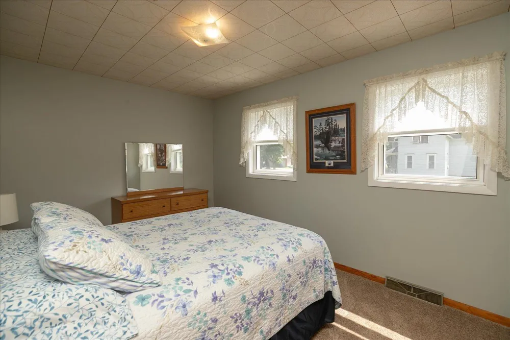 208 Ashburn Street E Lanesboro, MN 55949