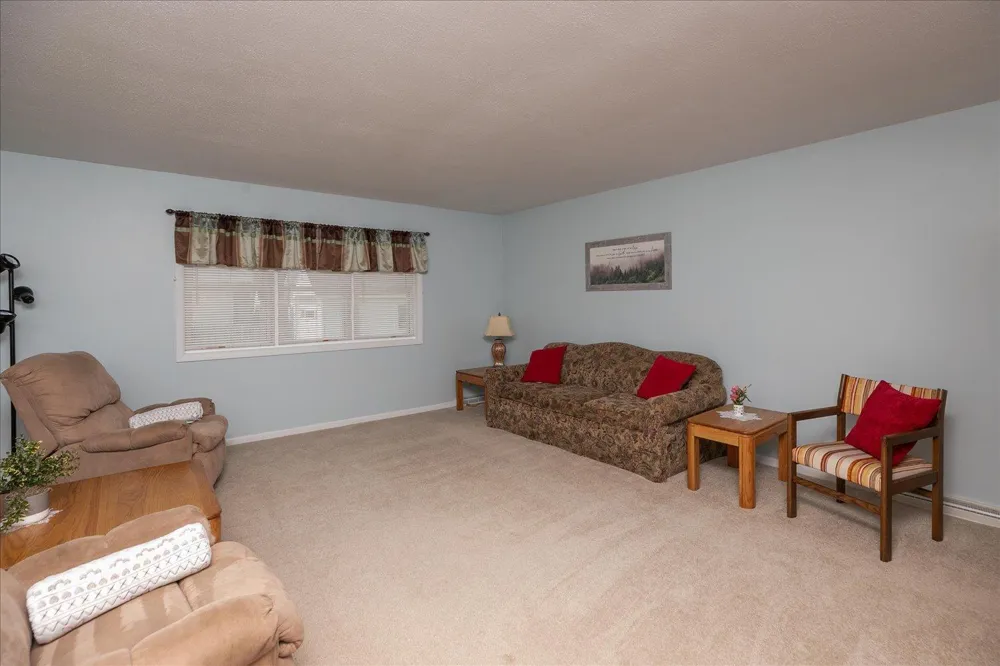 208 Ashburn Street E Lanesboro, MN 55949