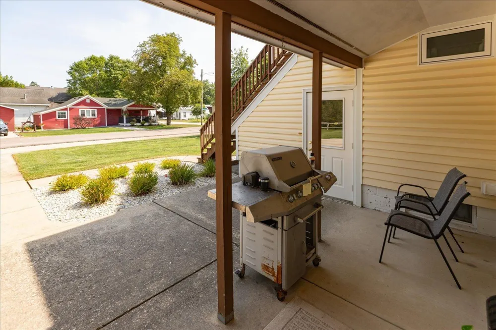 208 Ashburn Street E Lanesboro, MN 55949