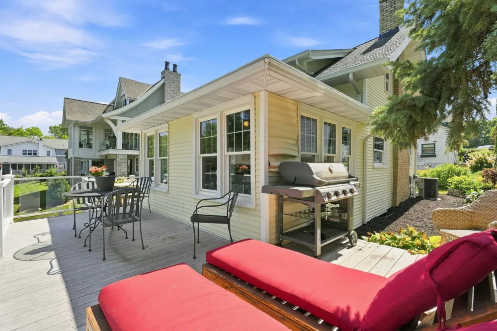 2800 Center Road Wayzata, MN 55391