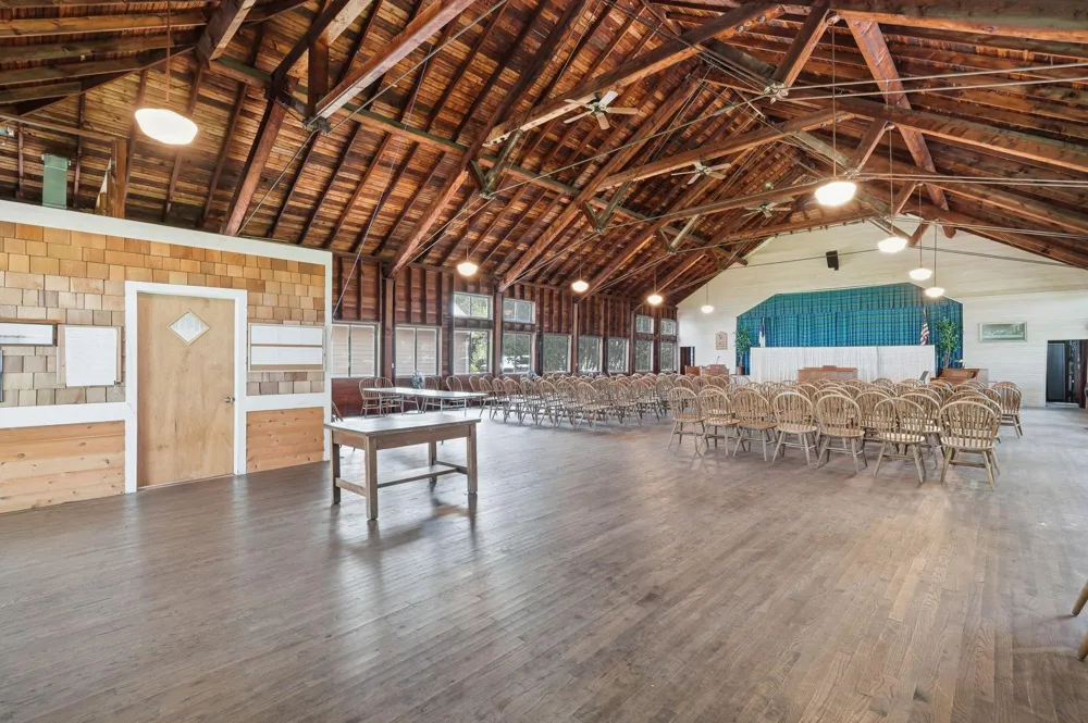 2800 Center Road Wayzata, MN 55391