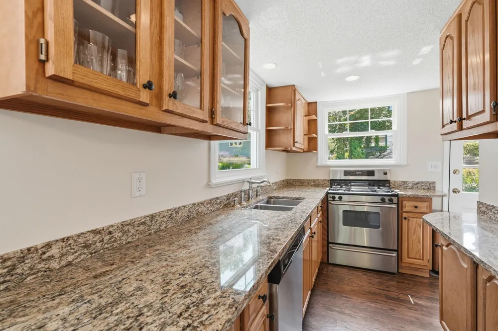 2800 Center Road Wayzata, MN 55391
