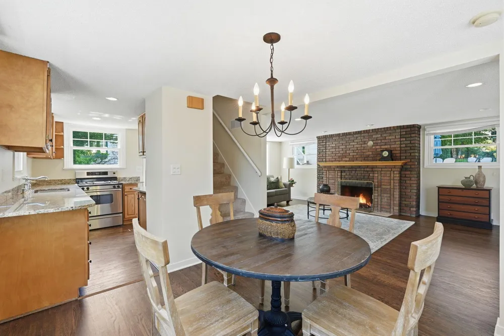 2800 Center Road Wayzata, MN 55391