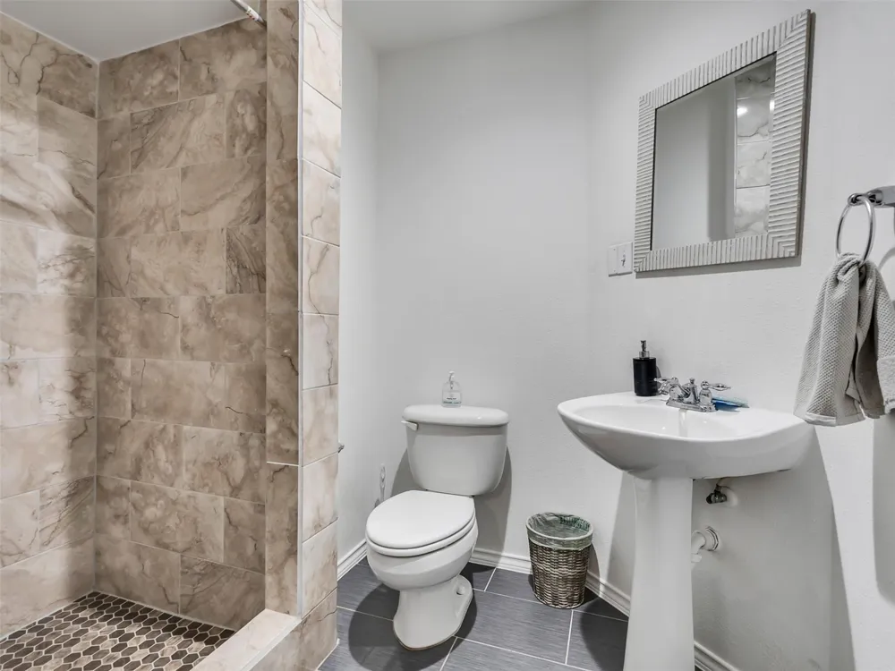 4423 Plumeria Avenue Baytown, TX 77521