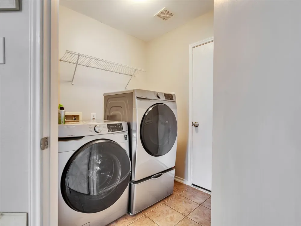 4423 Plumeria Avenue Baytown, TX 77521
