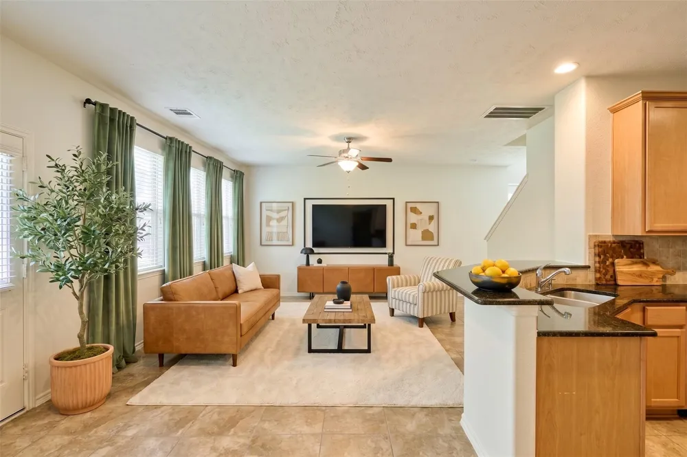 327 Bloomhill Place Magnolia, TX 77354