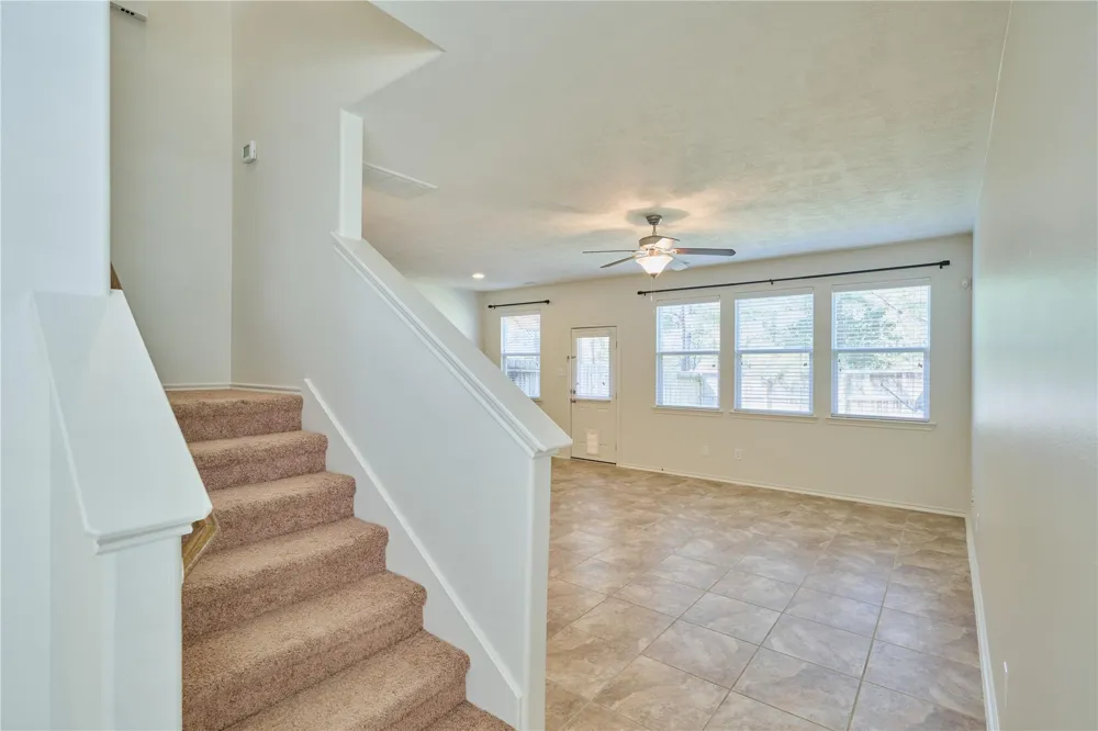 327 Bloomhill Place Magnolia, TX 77354
