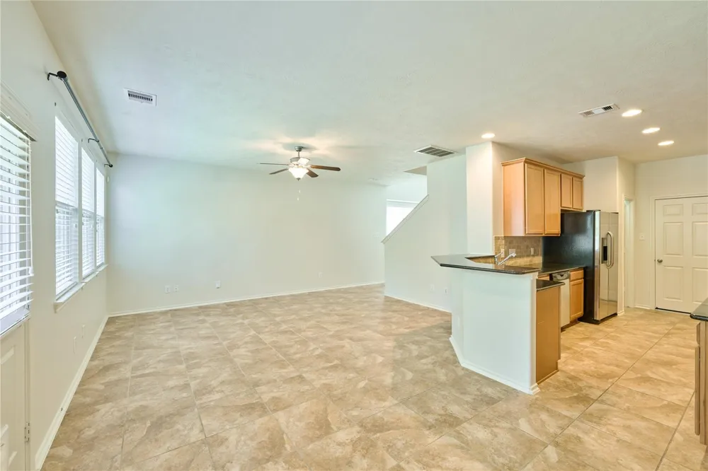 327 Bloomhill Place Magnolia, TX 77354