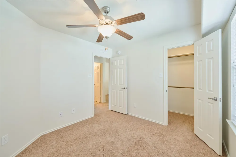 327 Bloomhill Place Magnolia, TX 77354