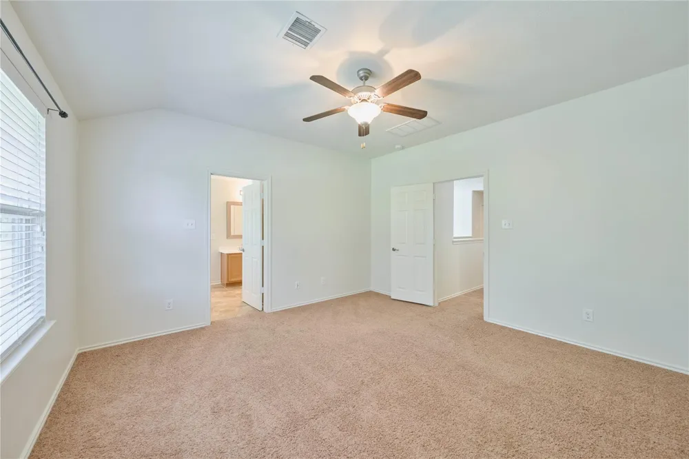 327 Bloomhill Place Magnolia, TX 77354