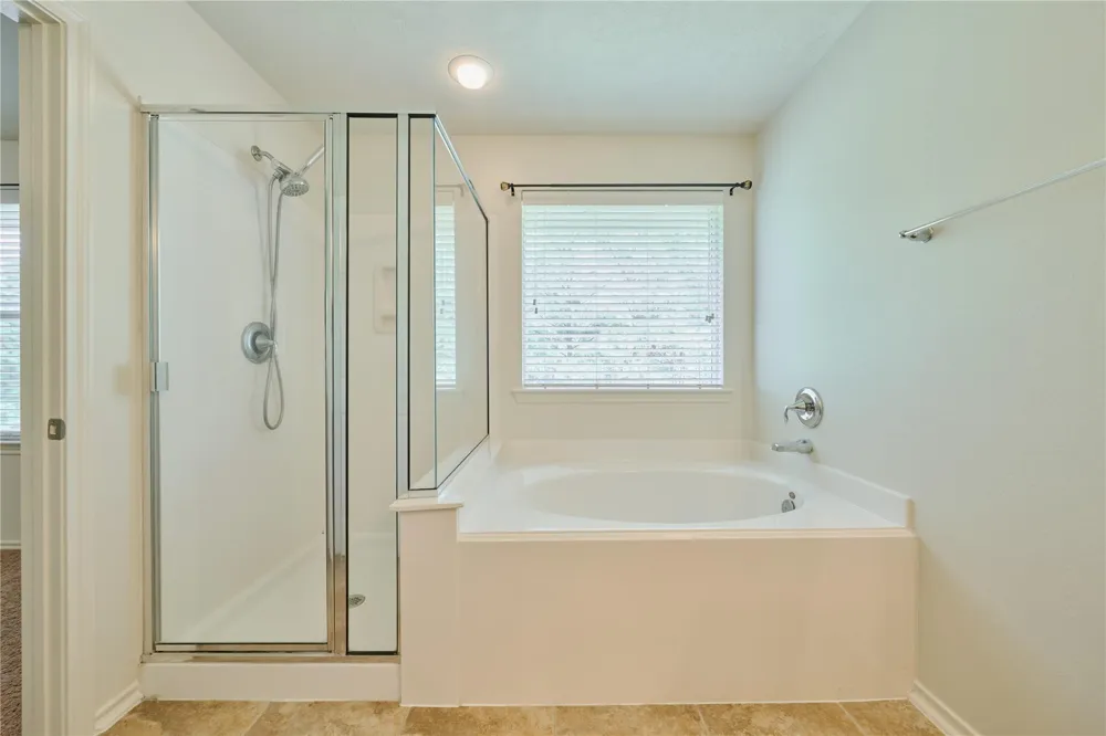 327 Bloomhill Place Magnolia, TX 77354