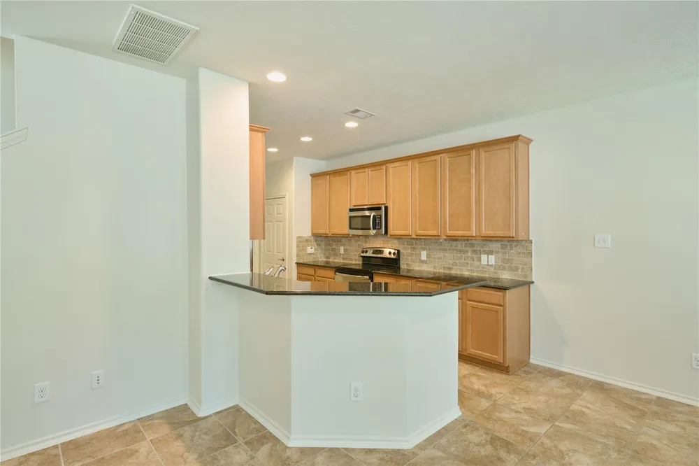 327 Bloomhill Place Magnolia, TX 77354