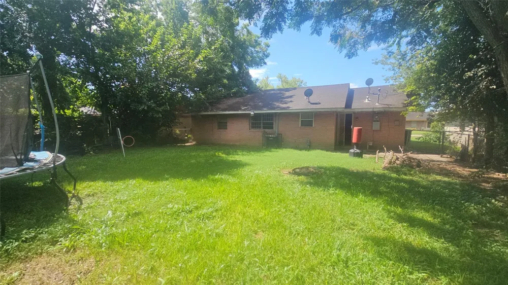 2826 Monticello Drive Houston, TX 77045
