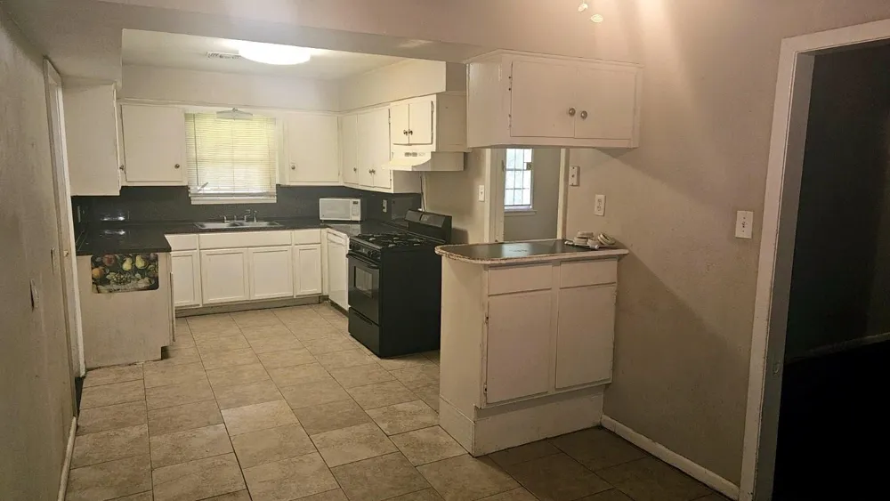 2826 Monticello Drive Houston, TX 77045