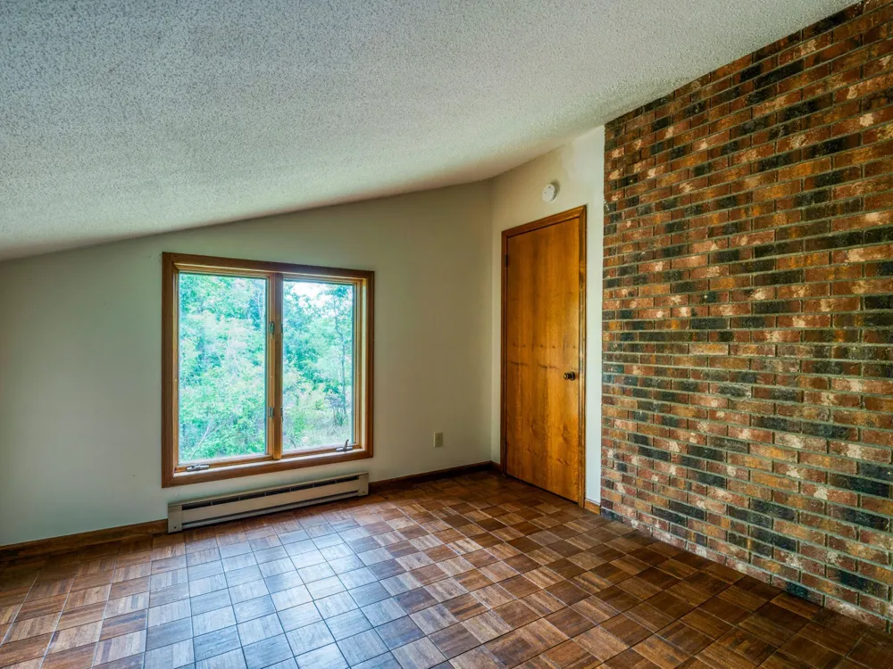 1902 Lakeview Drive SW Bemidji, MN 56601
