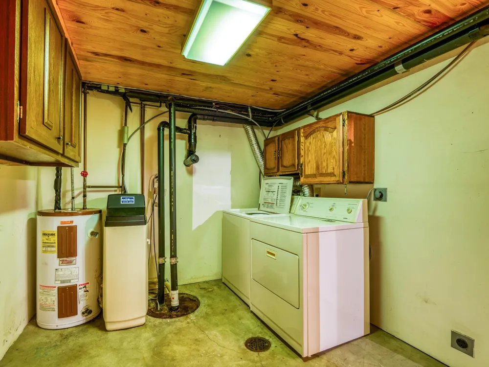 1902 Lakeview Drive SW Bemidji, MN 56601