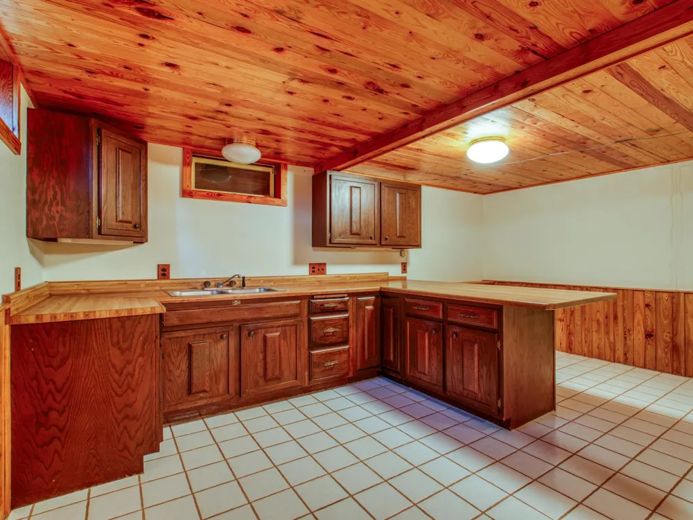 1902 Lakeview Drive SW Bemidji, MN 56601