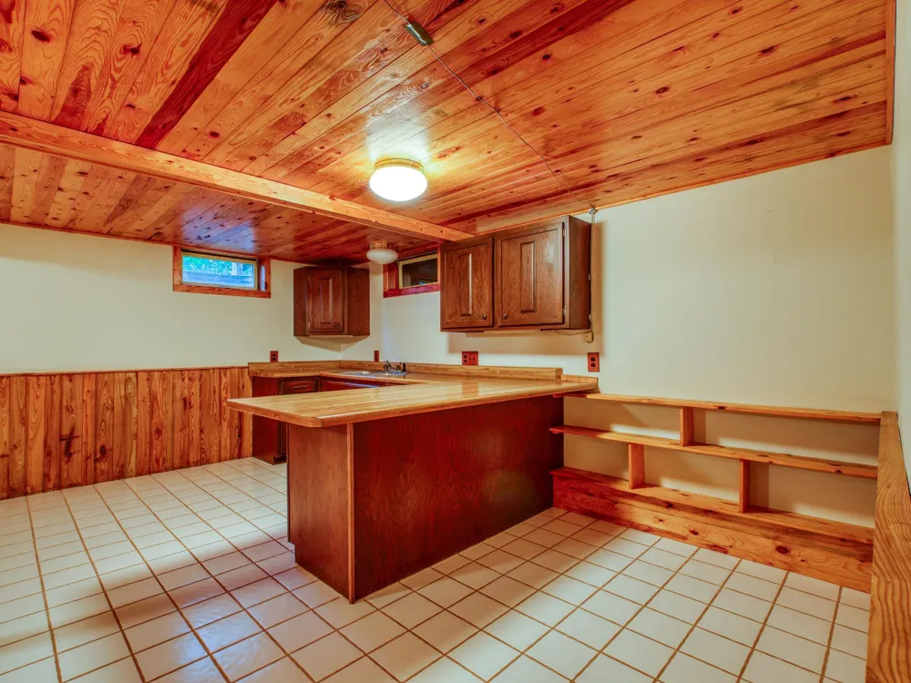 1902 Lakeview Drive SW Bemidji, MN 56601