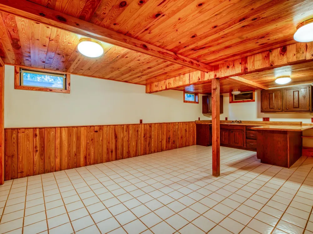 1902 Lakeview Drive SW Bemidji, MN 56601