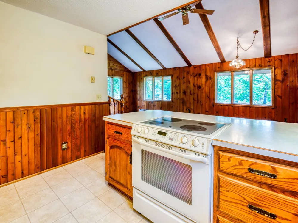 1902 Lakeview Drive SW Bemidji, MN 56601
