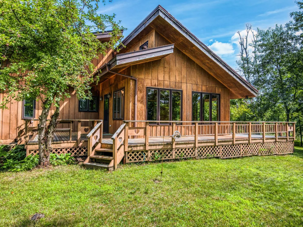 1902 Lakeview Drive SW Bemidji, MN 56601