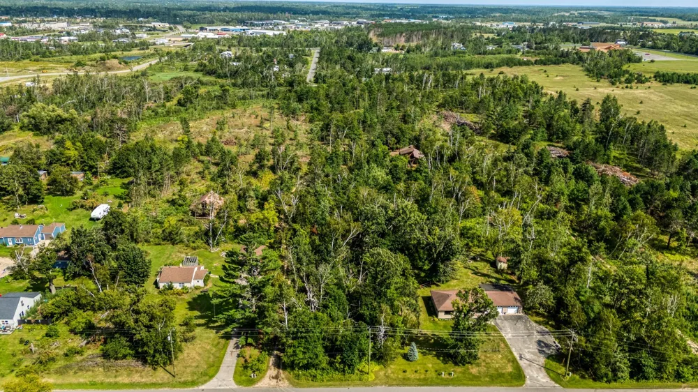 1902 Lakeview Drive SW Bemidji, MN 56601