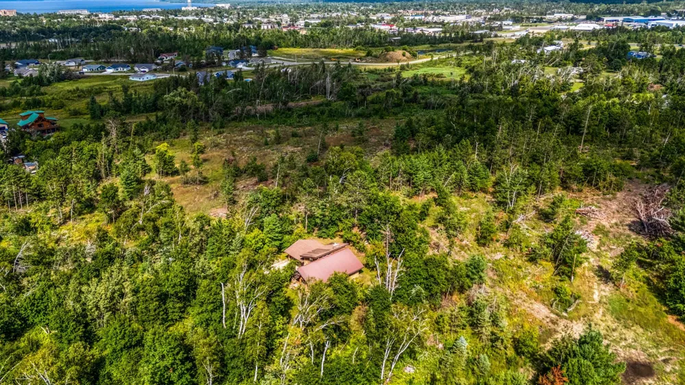 1902 Lakeview Drive SW Bemidji, MN 56601