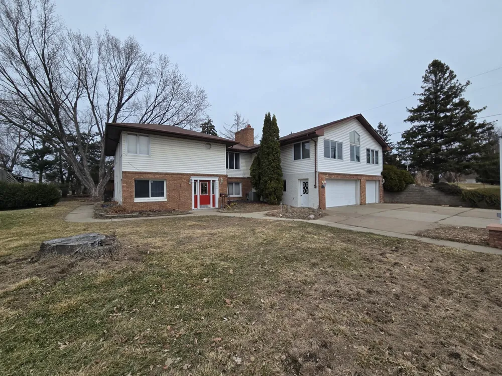 2100 Wentworth Avenue South Saint Paul, MN 55075