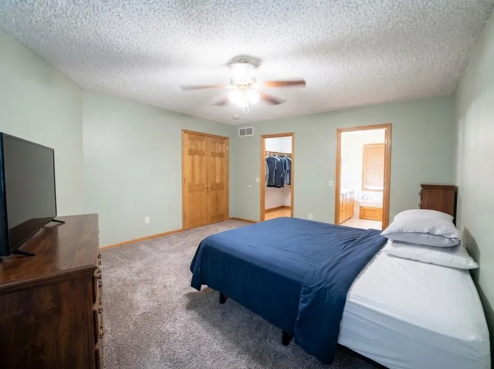9815 Blackpool Court E Elko New Market, MN 55020