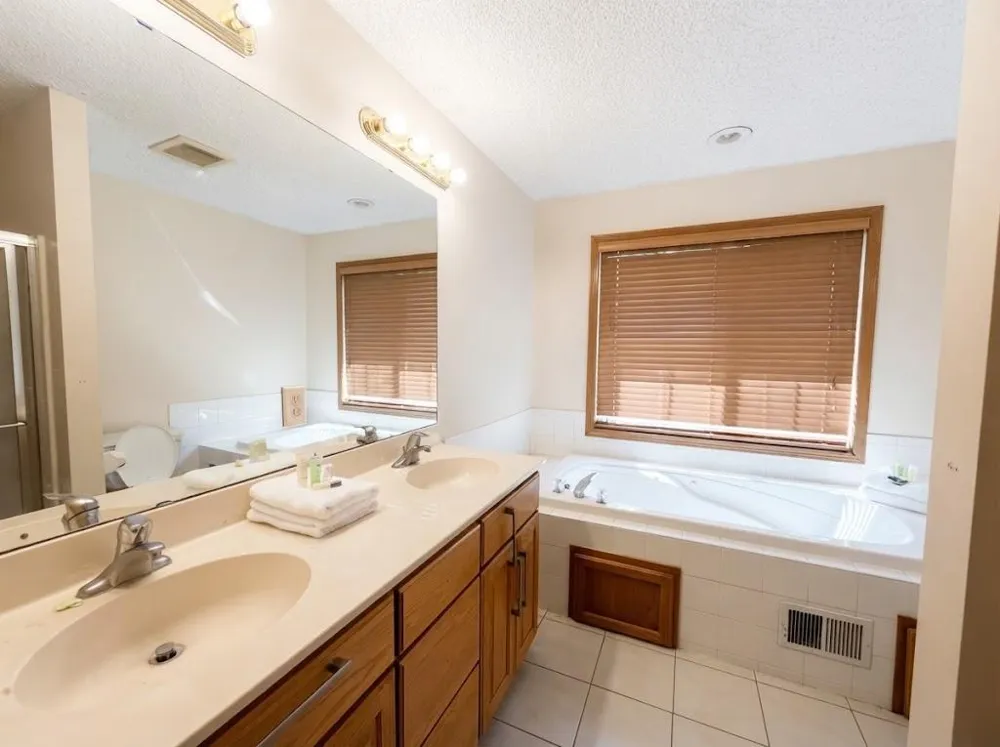 9815 Blackpool Court E Elko New Market, MN 55020
