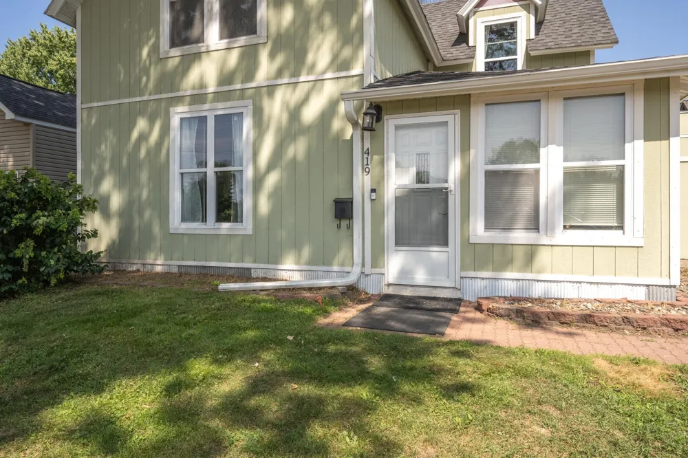 419 1st Street New Richmond, WI 54017