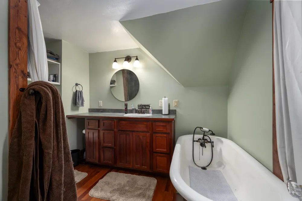 419 1st Street New Richmond, WI 54017