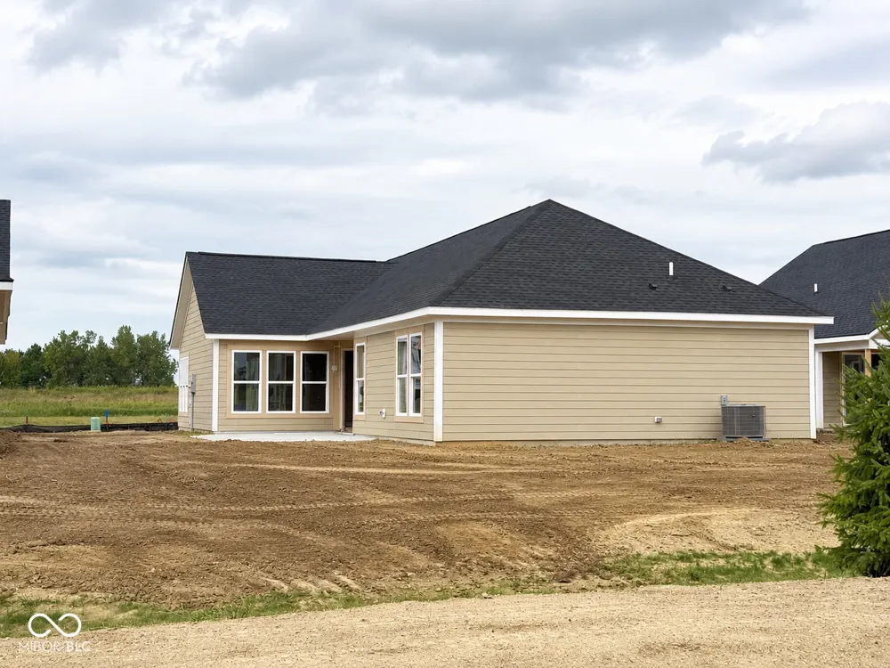 8883 Constitution Trail Brownsburg, IN 46112