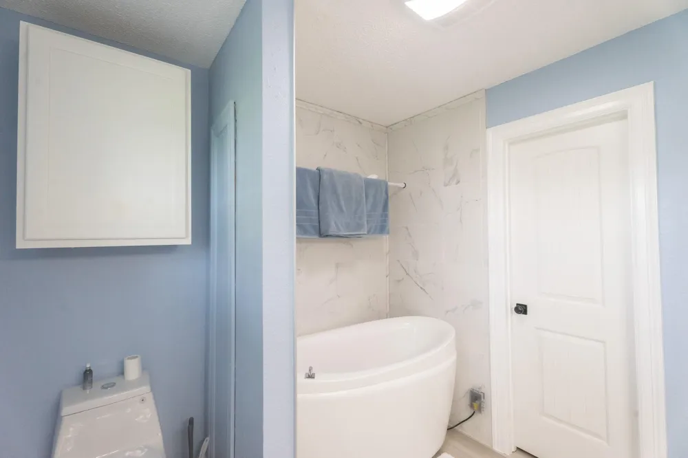 720 Winchester Trail Angleton, TX 77515