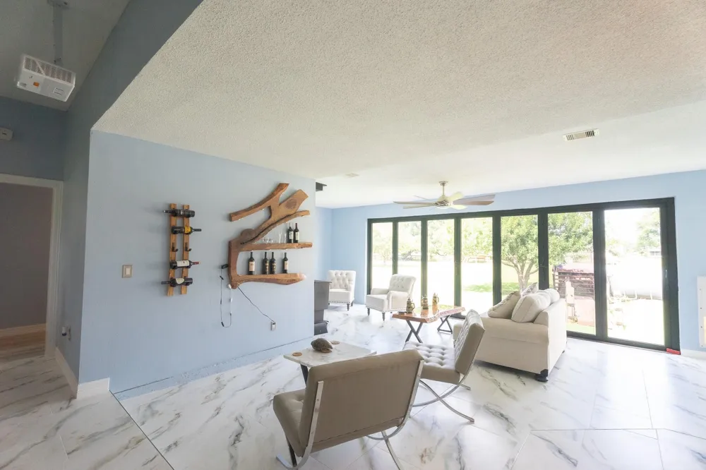 720 Winchester Trail Angleton, TX 77515