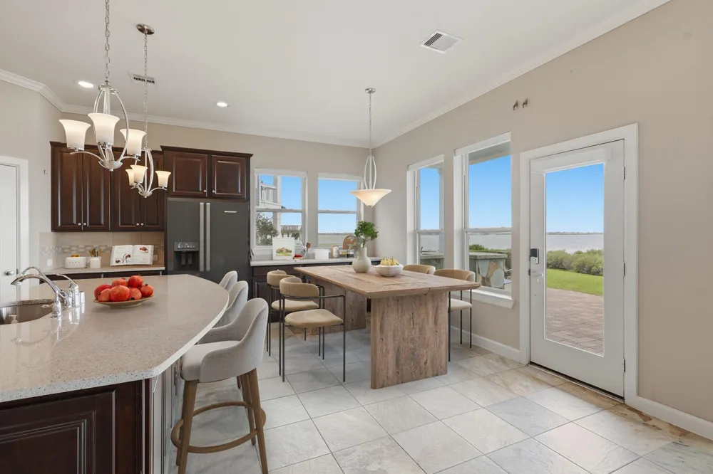 4906 Allen Cay Drive Texas City, TX 77590
