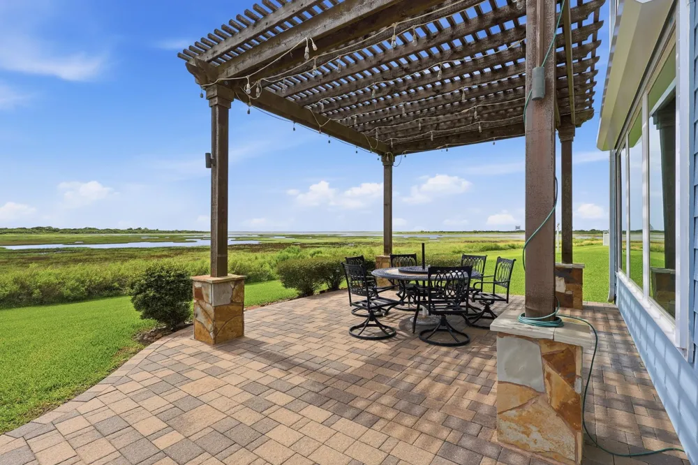 4906 Allen Cay Drive Texas City, TX 77590