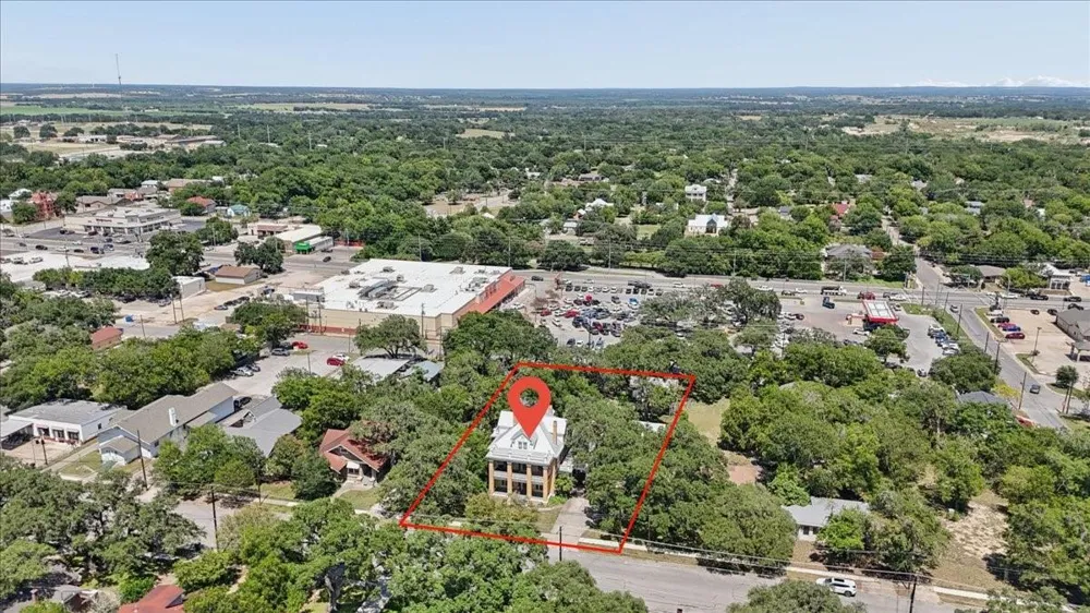 504 S Main Street Lockhart, TX 78644