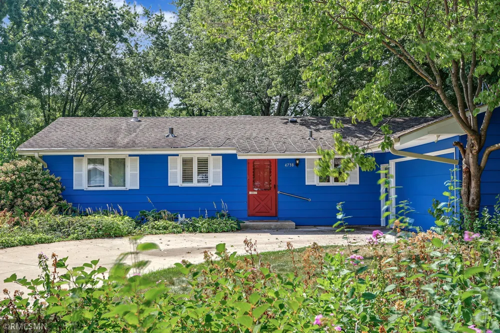 4738 Decatur Place New Hope, MN 55428