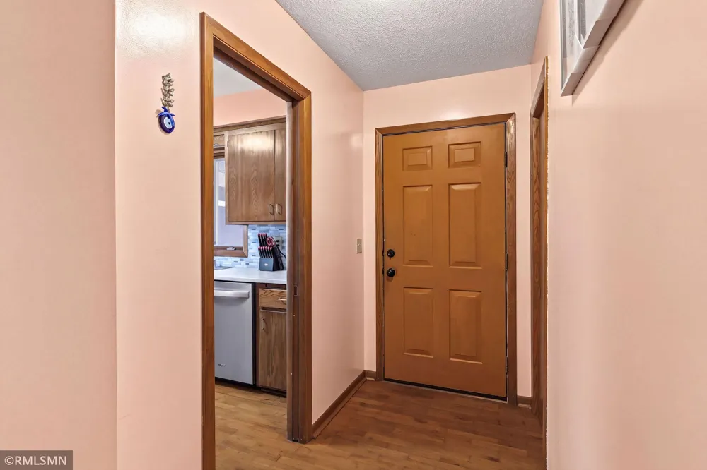 4738 Decatur Place New Hope, MN 55428
