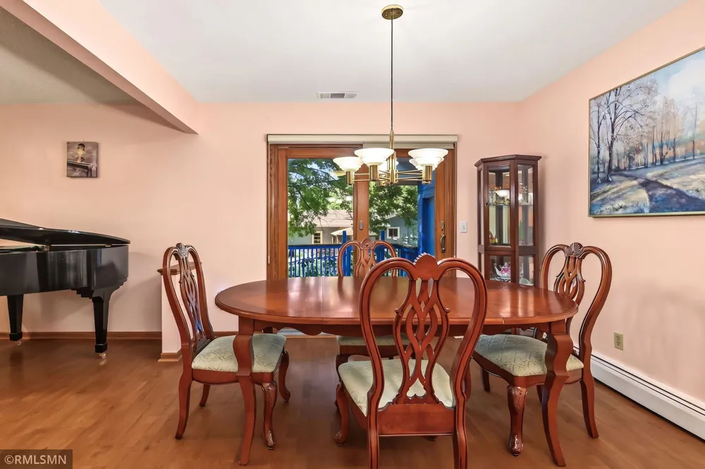 4738 Decatur Place New Hope, MN 55428