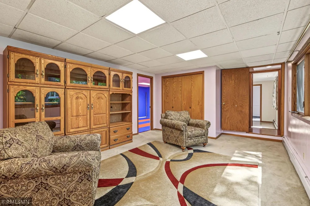 4738 Decatur Place New Hope, MN 55428