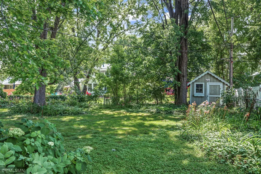 4738 Decatur Place New Hope, MN 55428