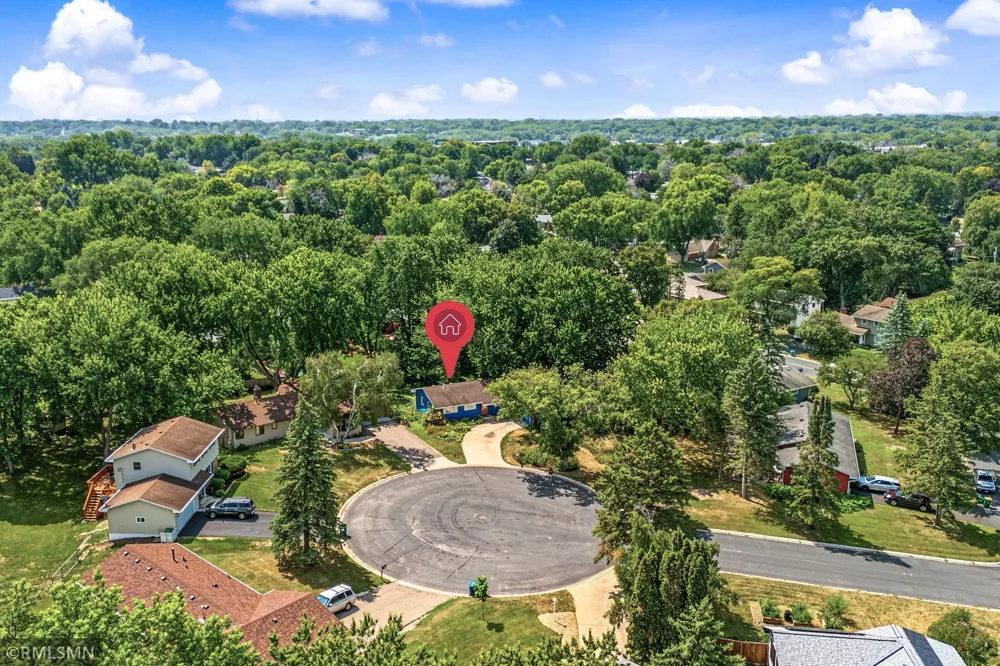 4738 Decatur Place New Hope, MN 55428