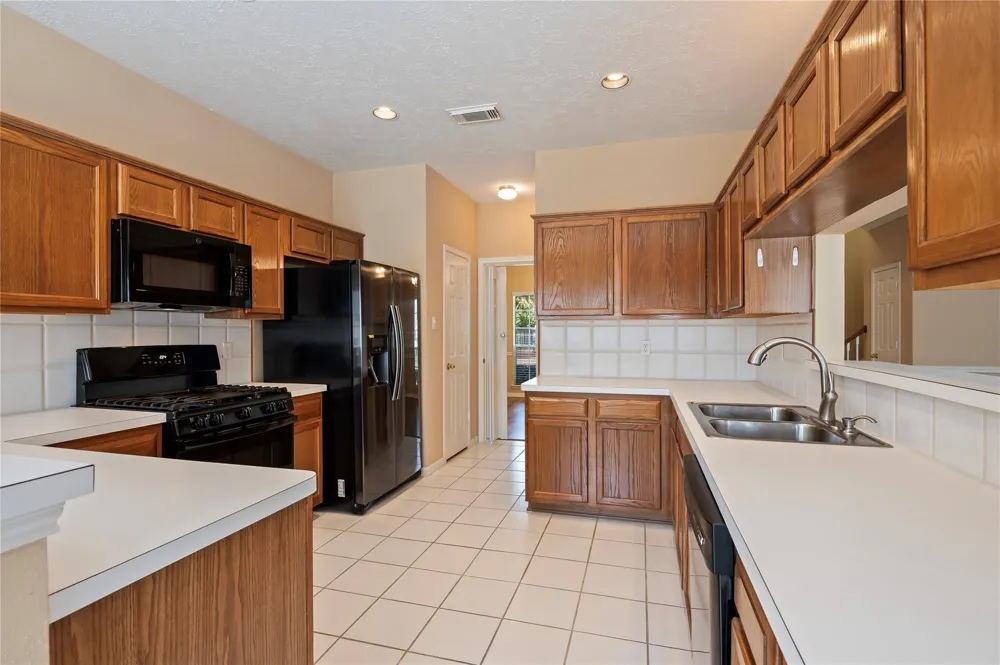 1287 El Camino Village Drive Webster, TX 77058