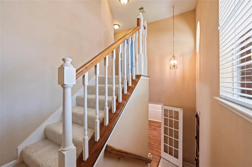 1287 El Camino Village Drive Webster, TX 77058